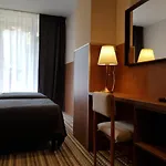 Neris Terraces 3*