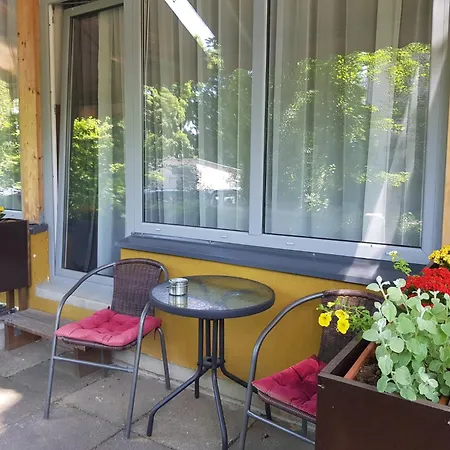 Neris Terraces Couette-café 3*