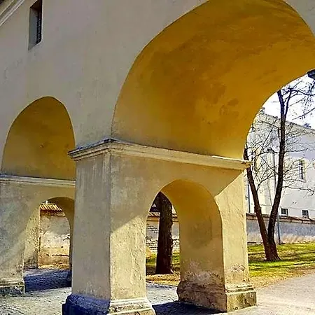 לינה וארוחת בוקר Neris Terraces וילנה